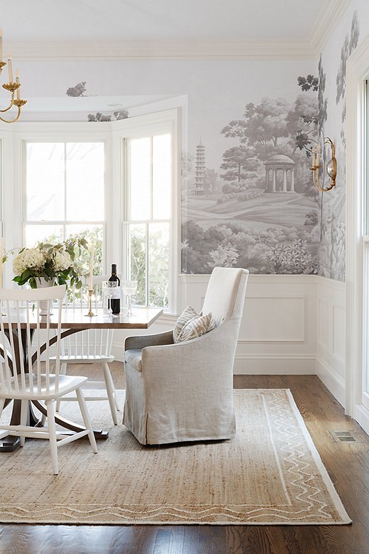 Erin Gates’s Orchard Ripple Rug. Find the skirted armchair here. Photo courtesy of Erin Gates/Momeni.
